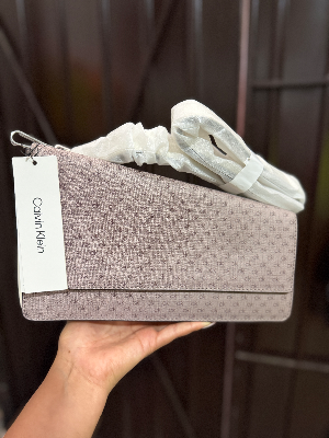 Bolso asimétrico Calvin Klein