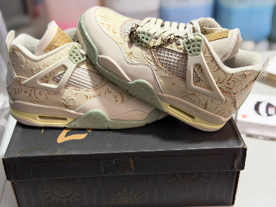Nike Air Jordan 4 Retro SE "Somos Eternos"