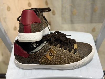 Tenis guess